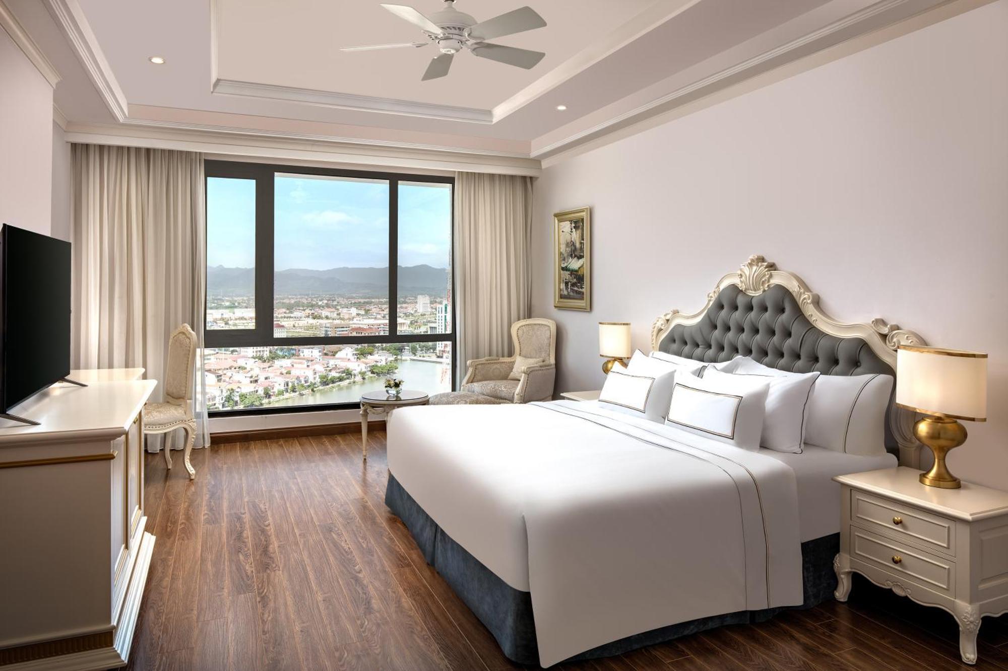 เมเลีย วินเพิร์ล กวาง บินห์ Hotel ด่งเฮ้ย ภายนอก รูปภาพ